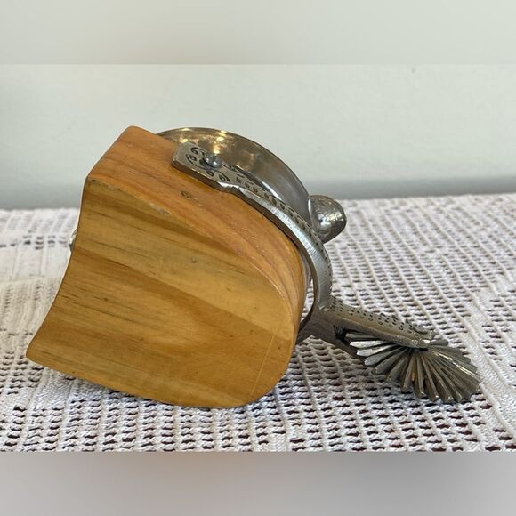 Interesting cool vintage ashtray || wood and metal ashtray with Chilean coins - Picture 8 of 12